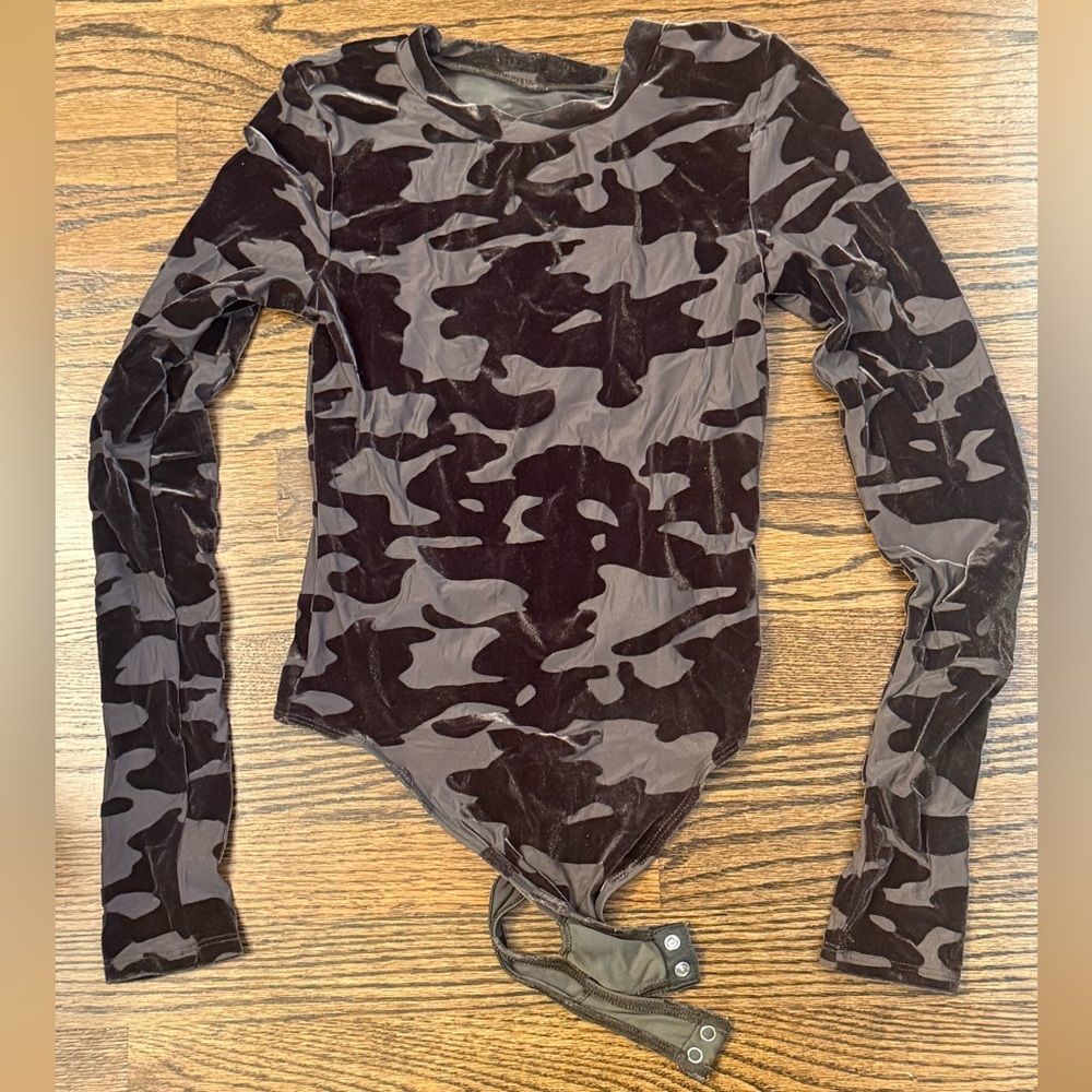 Good American Black Camouflage Bodysuit